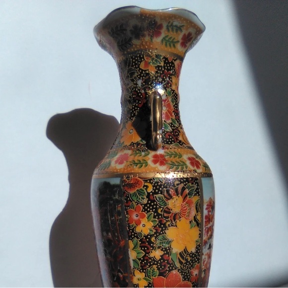 Ant. Japan Export Moriage Satsuma Meiji Period Hand Decorated Porcelain Vase - Picture 6 of 13